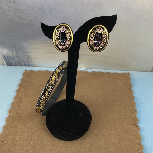 Vintage retro Michaela Frey Earrings and Breacelet - Picture 3 of 7